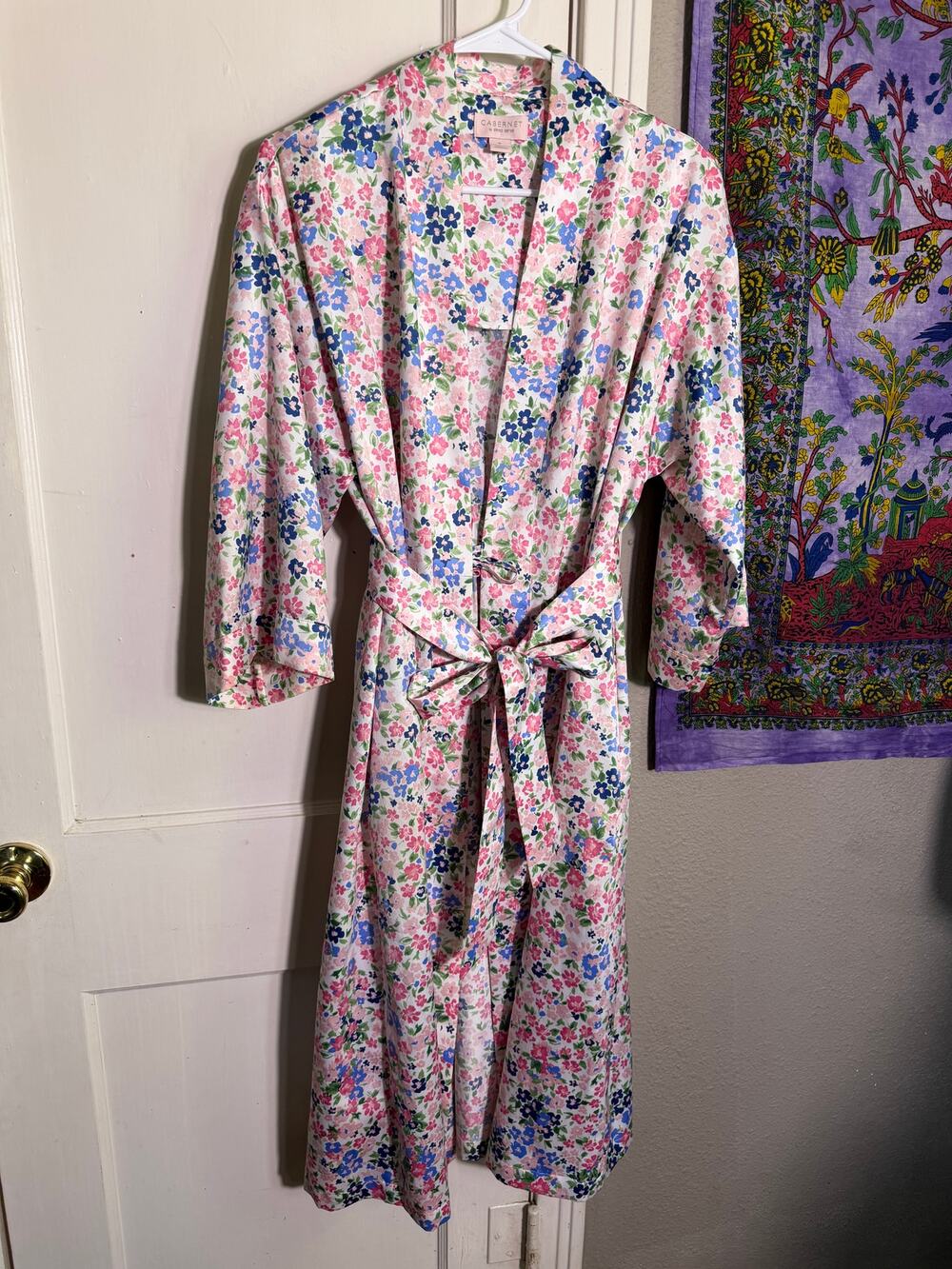 Cabernet by Sleep Sense Floral Robe Womens Small Pink Blue Long Belted Kimono